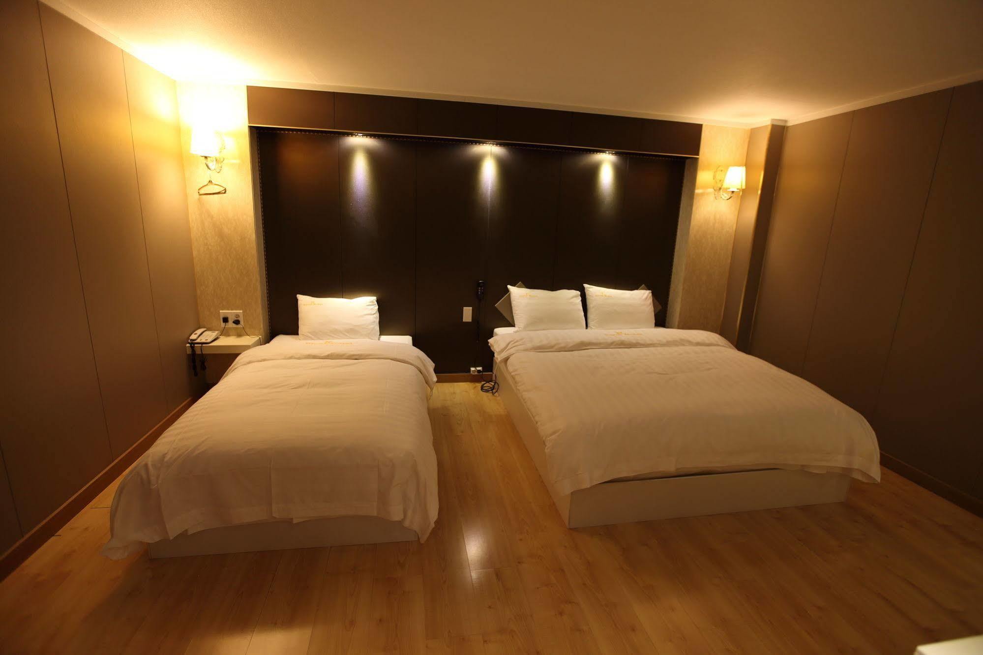 River Hotel Namwon Exterior foto